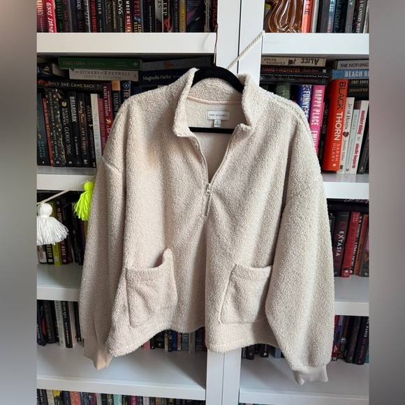 free assembly Sweaters - Free Assembly ivory Sherpa fuzzy fleece pullover half zip sweatshirt sweater